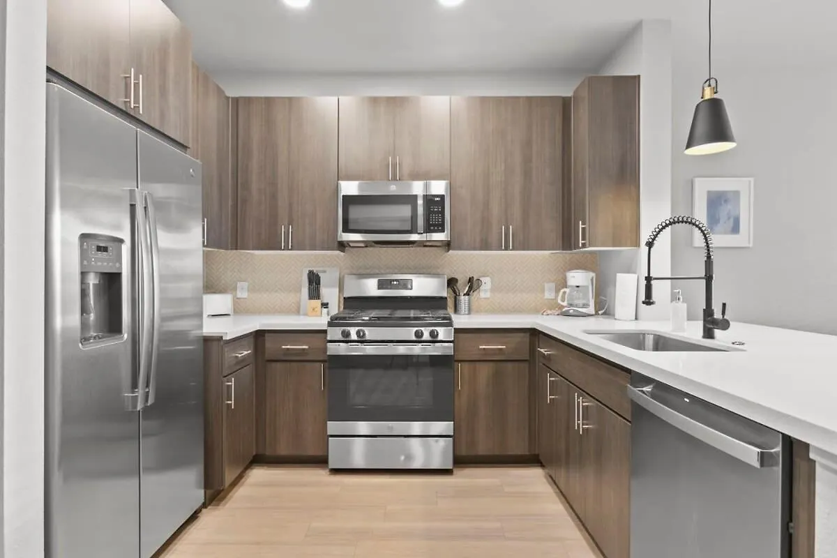Cozysuites Phx Roro Gym, Pool, Pets, Parking! #5 Φοίνιξ